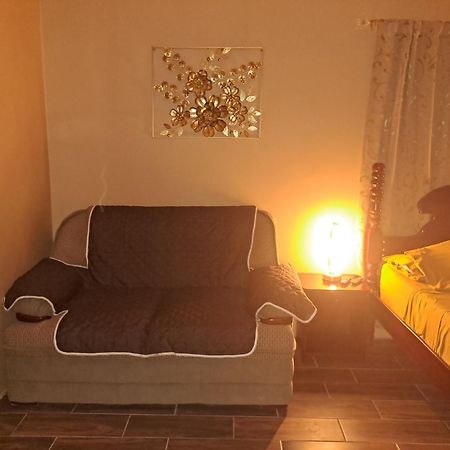 Banyan Rose Room 3 Orange Walk Exterior foto